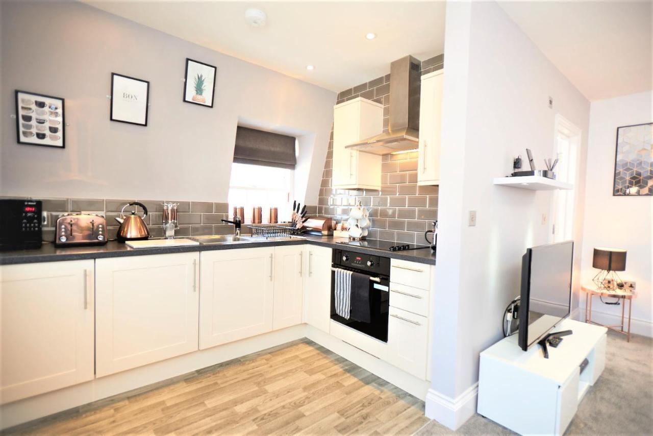 Hampton Court - The Kings Rest Apartment Molesey Екстериор снимка