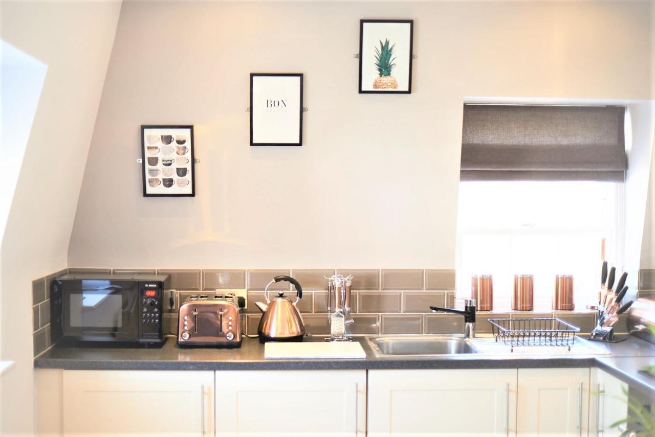 Hampton Court - The Kings Rest Apartment Molesey Екстериор снимка